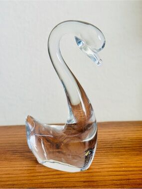Vintage Clear Art Glass Swan Figurine 5" Long Neck Hand Blown Mint Condition